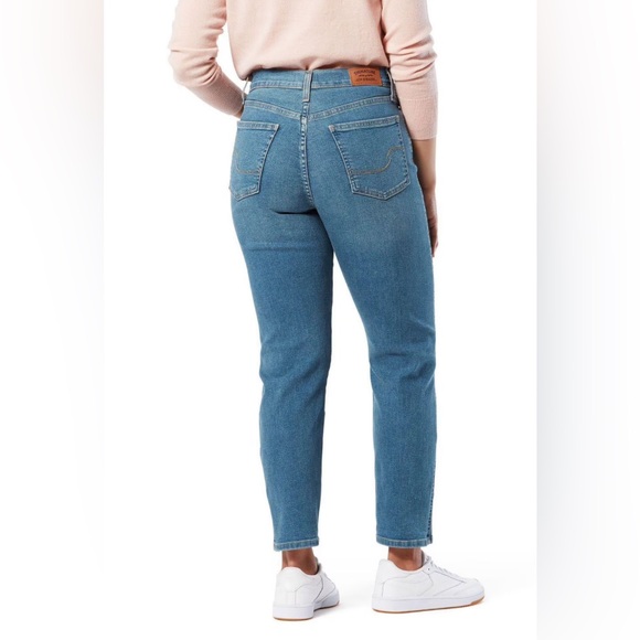 Levi’s Waist 24” rise 12 “ inseam 26” Signature, high-rise straight leg - Picture 13 of 13